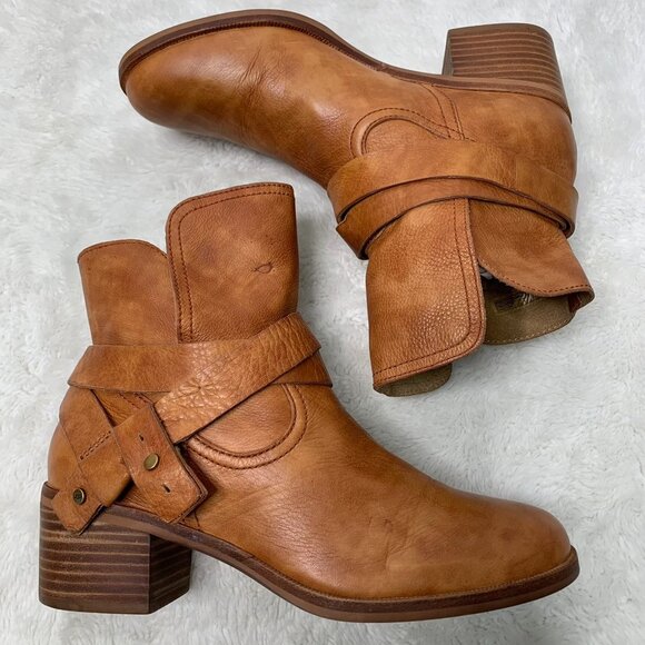 UGG 1017471 Women's Brown Elora Leather Ankle Boots Size 8 - Picture 3 of 12